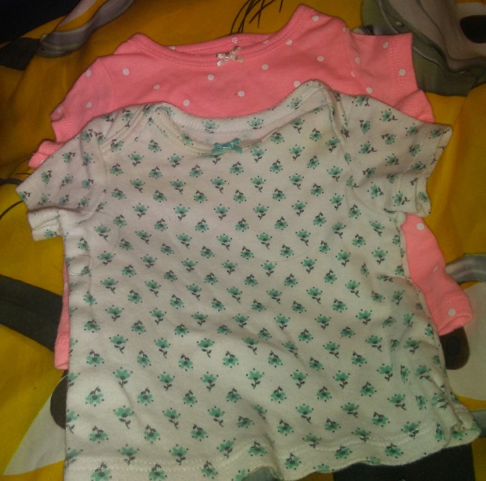 2 tops
